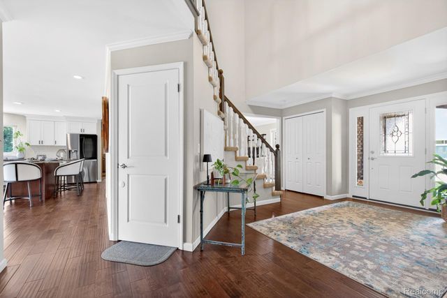 38005 River Bend, Farmington Hills, MI 48335