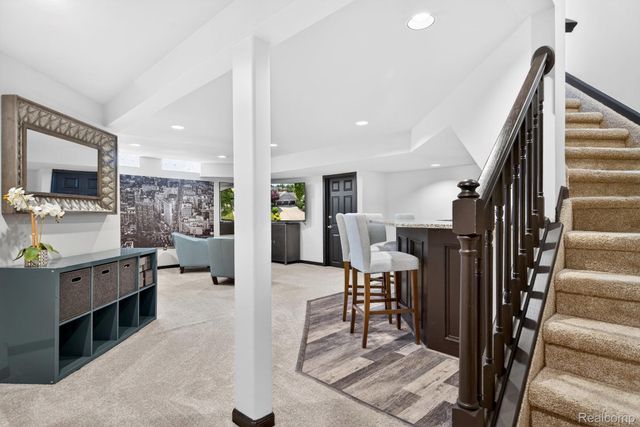 38005 River Bend, Farmington Hills, MI 48335