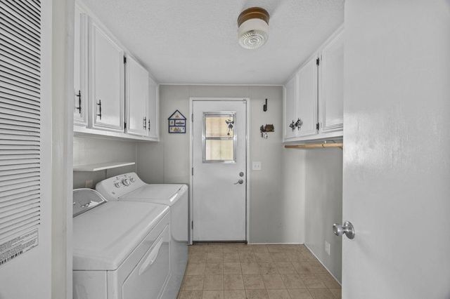 9161 Santa Fe Avenue E 20, Hesperia, CA 92345