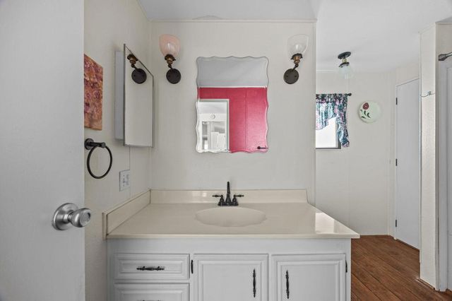 9161 Santa Fe Avenue E 20, Hesperia, CA 92345