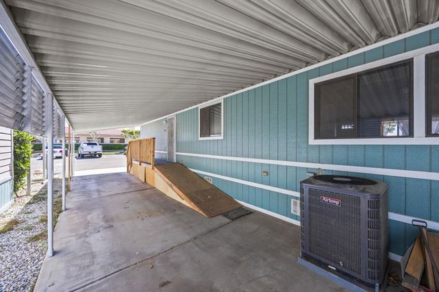 9161 Santa Fe Avenue E 20, Hesperia, CA 92345