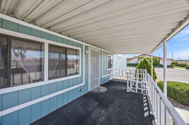 9161 Santa Fe Avenue E 20, Hesperia, CA 92345