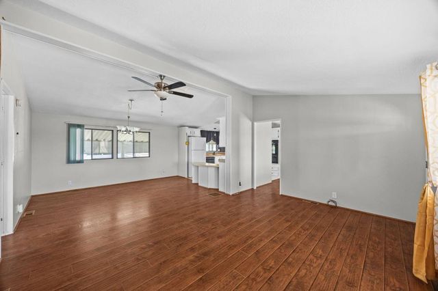 9161 Santa Fe Avenue E 20, Hesperia, CA 92345