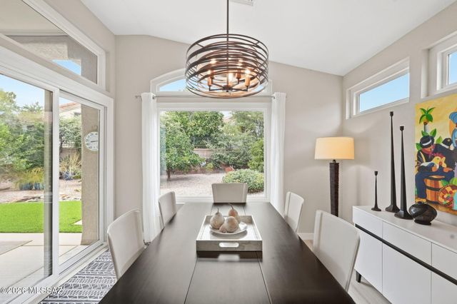 13957 N Trade Winds Way, Oro Valley, AZ 85755