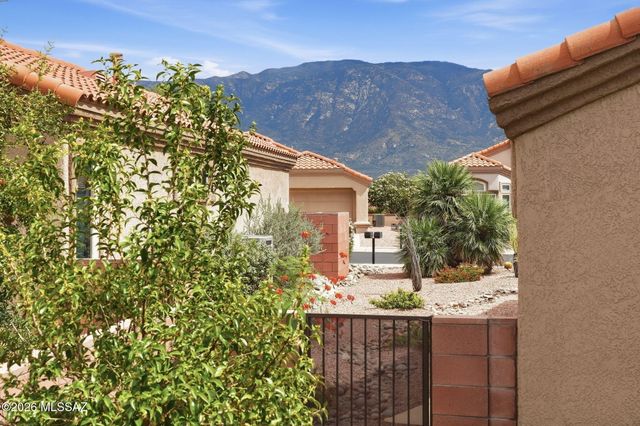13957 N Trade Winds Way, Oro Valley, AZ 85755