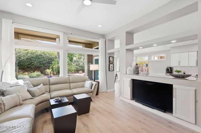 13957 N Trade Winds Way, Oro Valley, AZ 85755