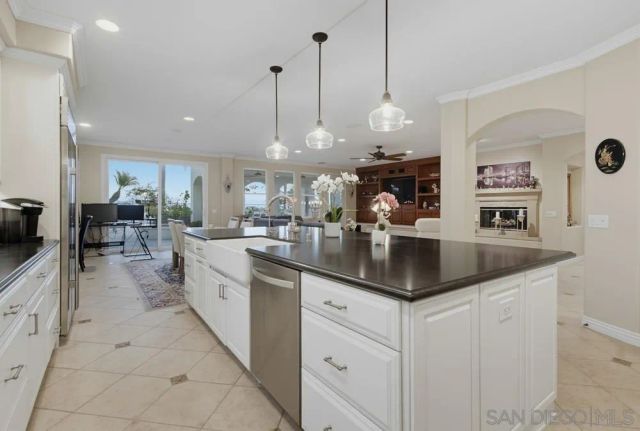 12423 Figtree St, San Diego, CA 92131