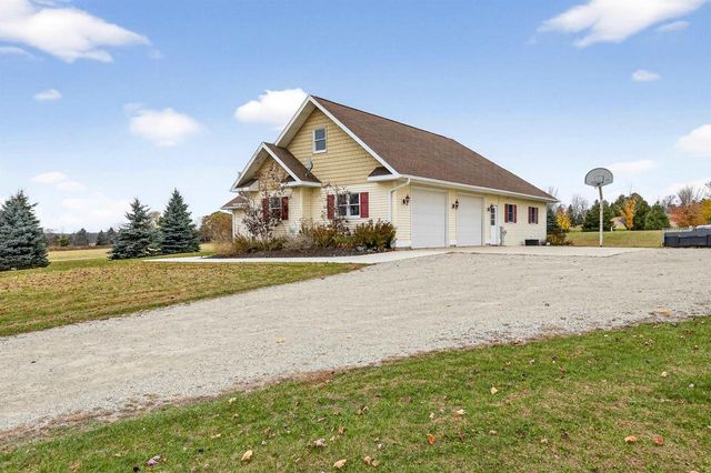 W7628 CENTER VALLEY ROAD, Shiocton, WI 54170