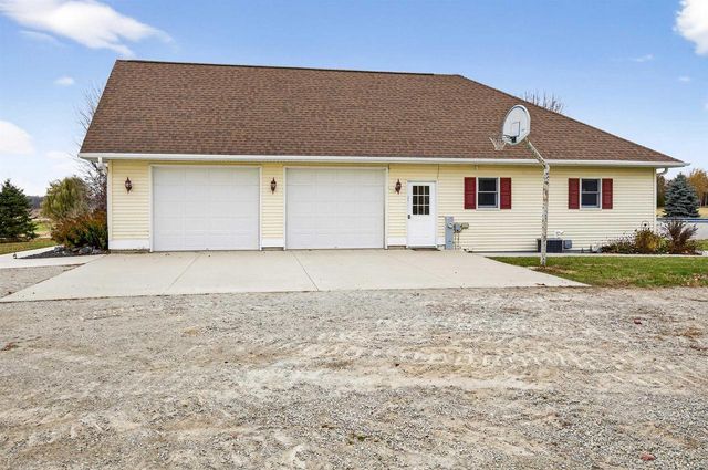 W7628 CENTER VALLEY ROAD, Shiocton, WI 54170