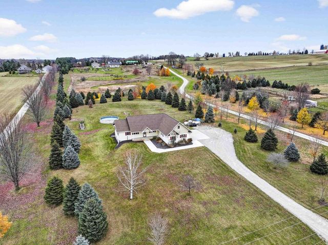 W7628 CENTER VALLEY ROAD, Shiocton, WI 54170