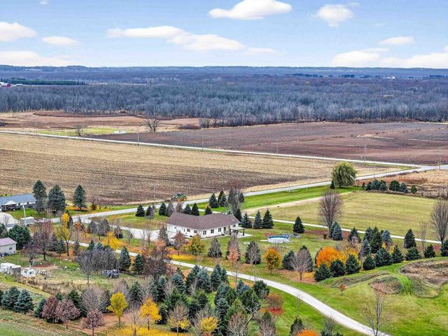 W7628 CENTER VALLEY ROAD, Shiocton, WI 54170