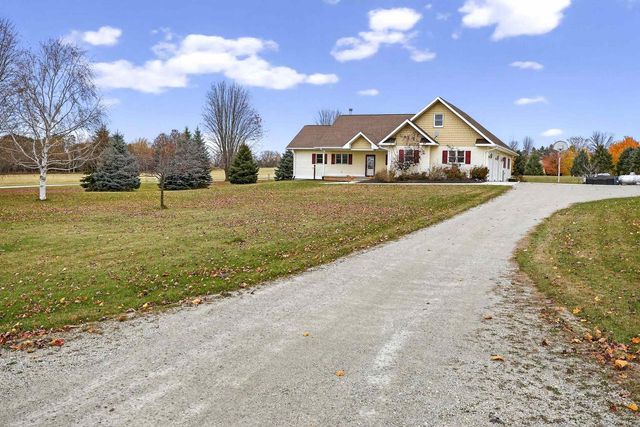 W7628 CENTER VALLEY ROAD, Shiocton, WI 54170