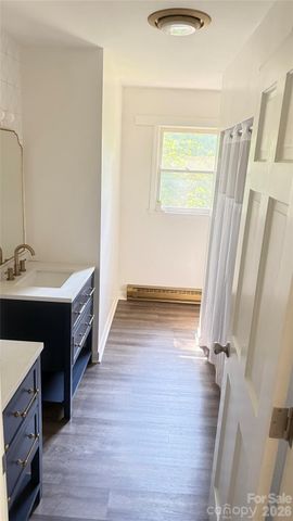 1135 Iron Circle, Morganton, NC 28655