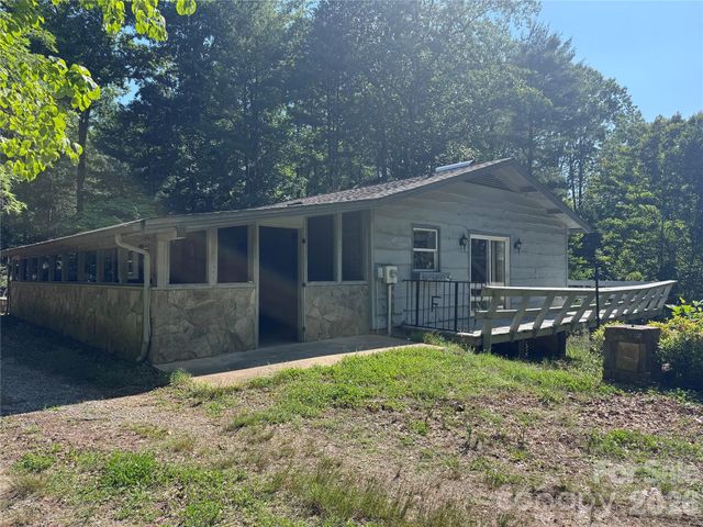 1135 Iron Circle, Morganton, NC 28655