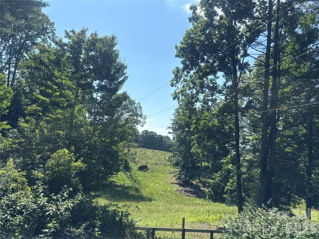 1135 Iron Circle, Morganton, NC 28655