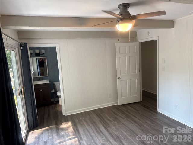 1135 Iron Circle, Morganton, NC 28655