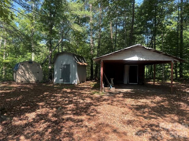 1135 Iron Circle, Morganton, NC 28655