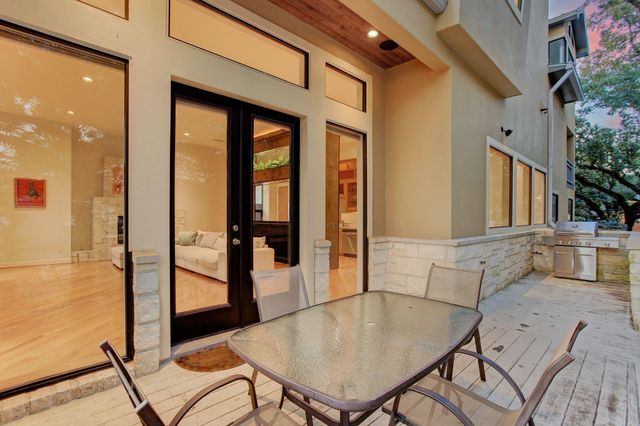 5002 Milam, Houston, TX 77006