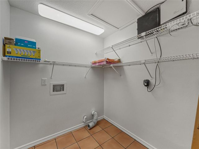 16404 ASHWOOD DRIVE, Tampa, FL 33624