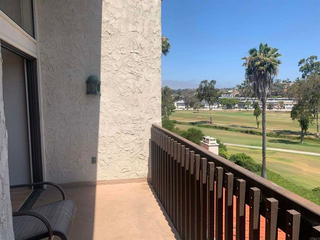 2508 Navarra Drive 424, Carlsbad, CA 92009
