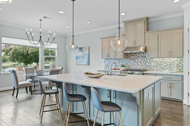 2683 Manresa Shore Lane, Oakley, CA 94561