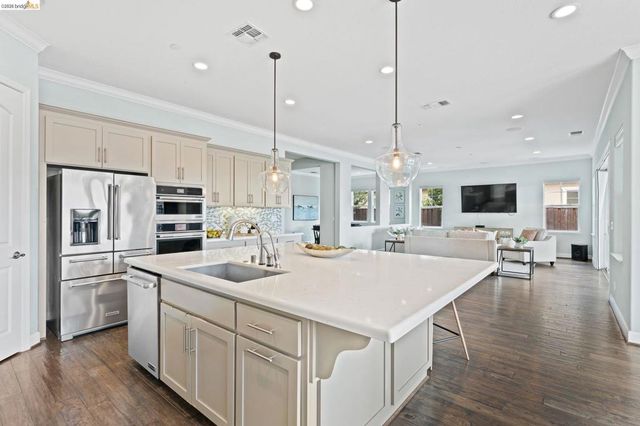 2683 Manresa Shore Lane, Oakley, CA 94561