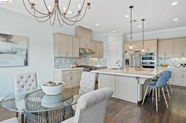 2683 Manresa Shore Lane, Oakley, CA 94561
