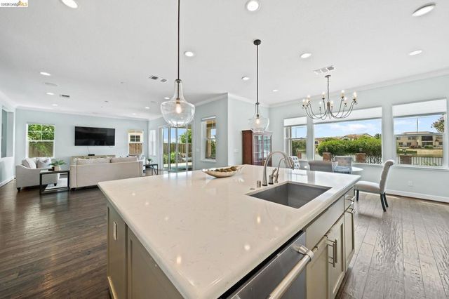 2683 Manresa Shore Lane, Oakley, CA 94561