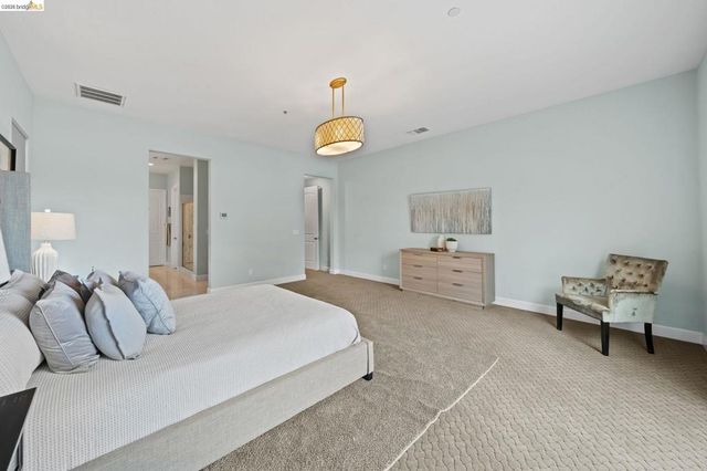 2683 Manresa Shore Lane, Oakley, CA 94561