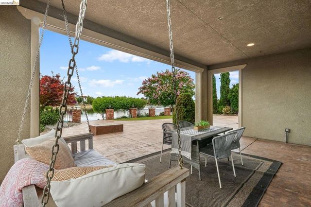 2683 Manresa Shore Lane, Oakley, CA 94561