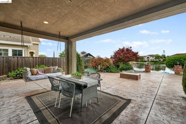 2683 Manresa Shore Lane, Oakley, CA 94561
