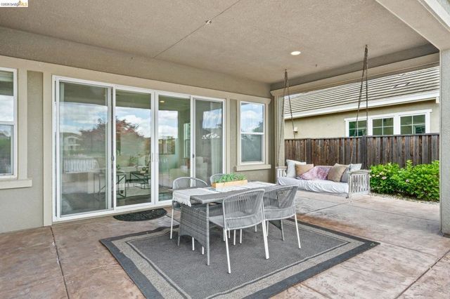 2683 Manresa Shore Lane, Oakley, CA 94561