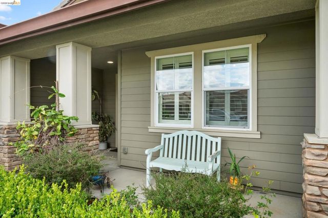 2683 Manresa Shore Lane, Oakley, CA 94561