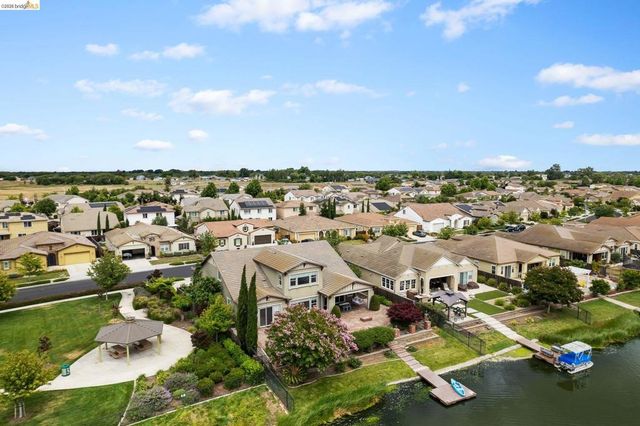 2683 Manresa Shore Lane, Oakley, CA 94561