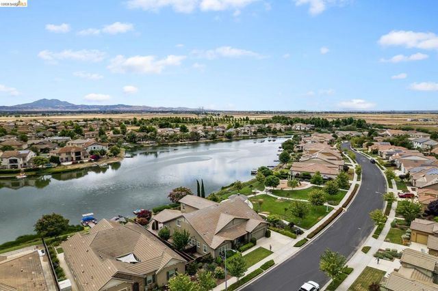2683 Manresa Shore Lane, Oakley, CA 94561
