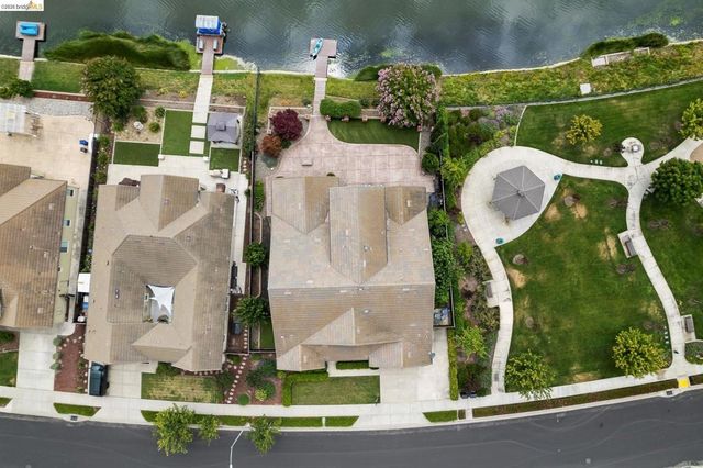 2683 Manresa Shore Lane, Oakley, CA 94561