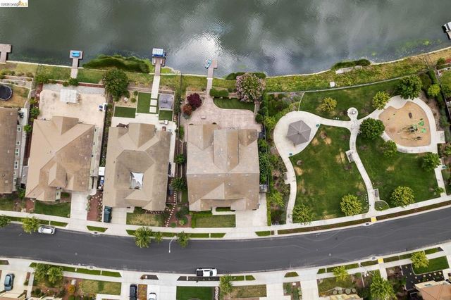 2683 Manresa Shore Lane, Oakley, CA 94561