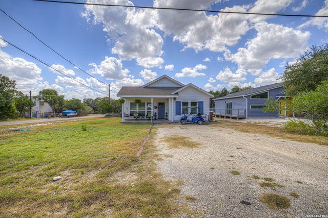 2870 Candlelight, Canyon Lake, TX 78133