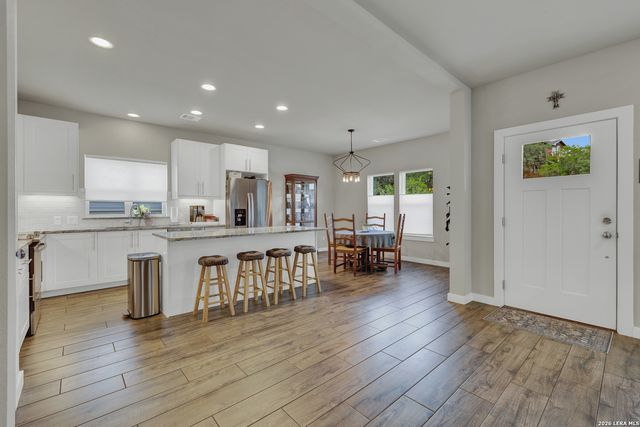 2870 Candlelight, Canyon Lake, TX 78133