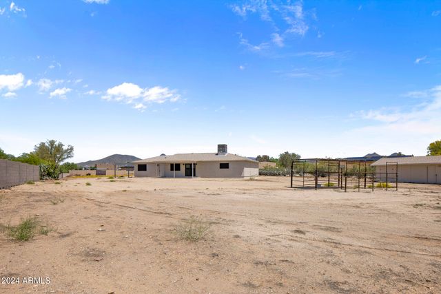 1505 E Cloud Road, Phoenix, AZ 85086