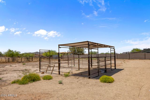 1505 E Cloud Road, Phoenix, AZ 85086