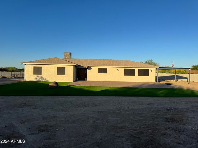 1505 E Cloud Road, Phoenix, AZ 85086