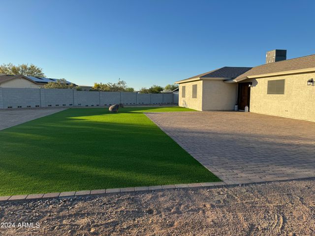 1505 E Cloud Road, Phoenix, AZ 85086