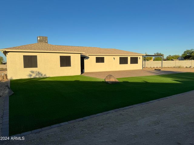 1505 E Cloud Road, Phoenix, AZ 85086