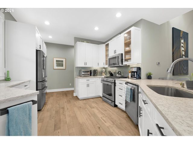 19583 Se COTTONWOOD St, Milwaukie, OR 97267