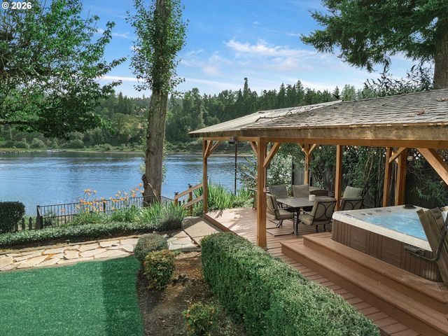 19583 Se COTTONWOOD St, Milwaukie, OR 97267