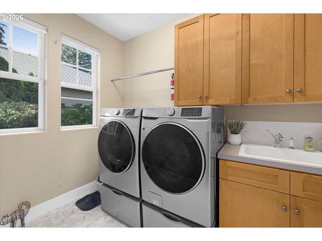 19583 Se COTTONWOOD St, Milwaukie, OR 97267