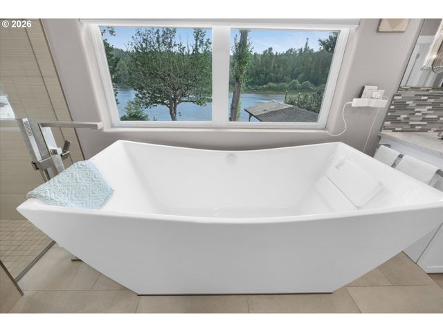 19583 Se COTTONWOOD St, Milwaukie, OR 97267