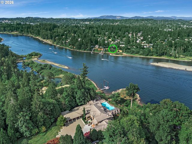 19583 Se COTTONWOOD St, Milwaukie, OR 97267