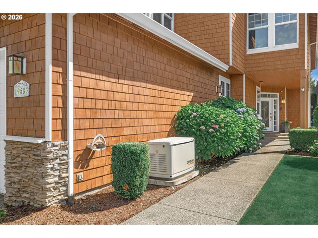 19583 Se COTTONWOOD St, Milwaukie, OR 97267